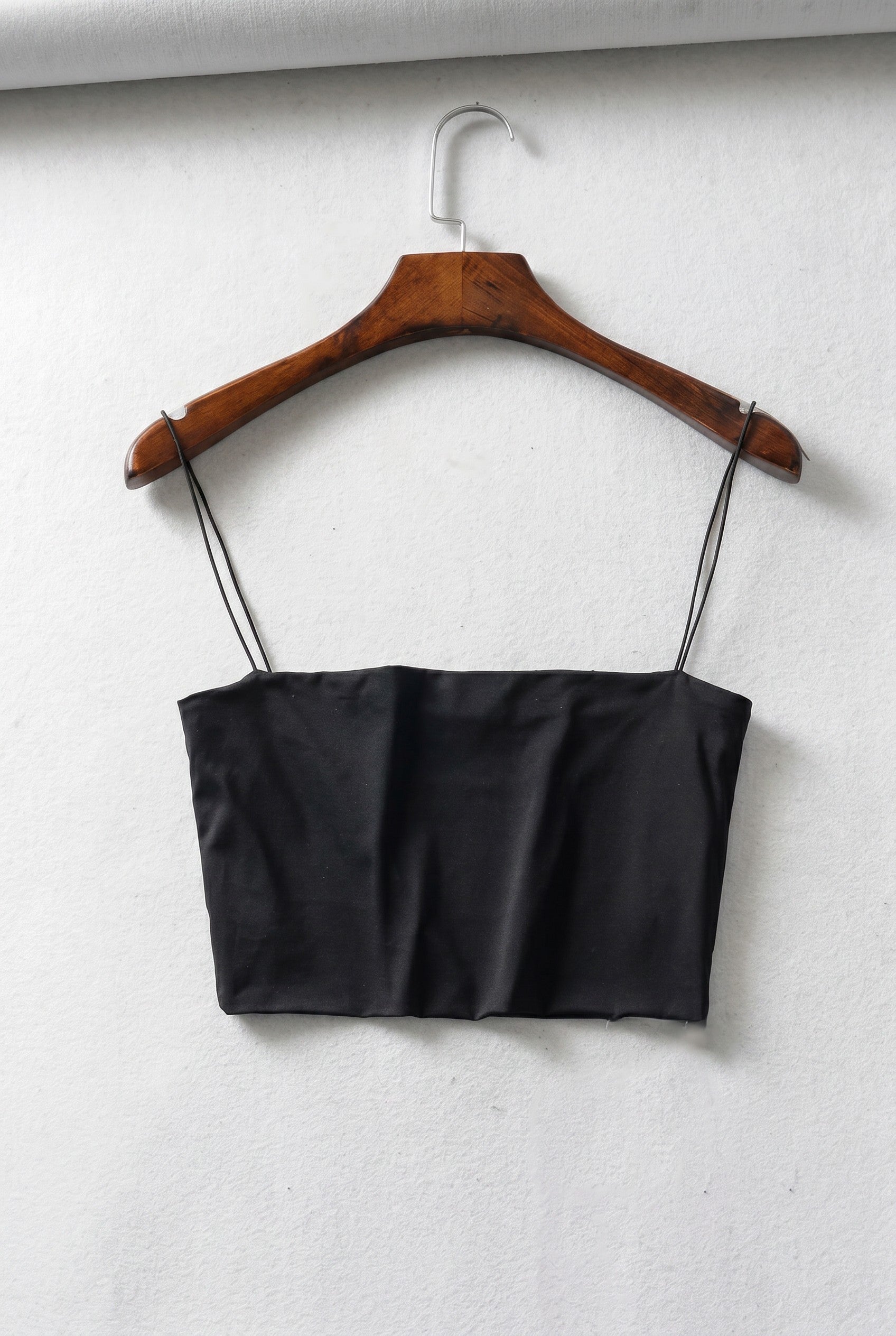 Form-fitting alluring crop top
